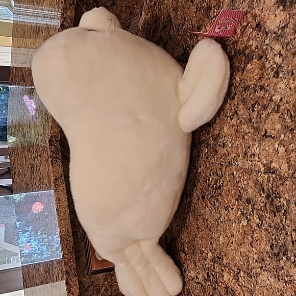 Aini Plaza Large Plush Seal - 23" Long - Picture 3 of 6
